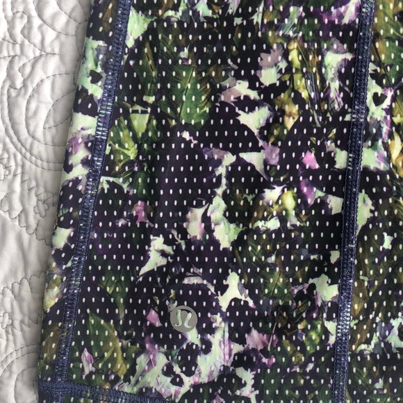 LULULEMON RARE PRINT TANK TOP - Picture 3 of 3
